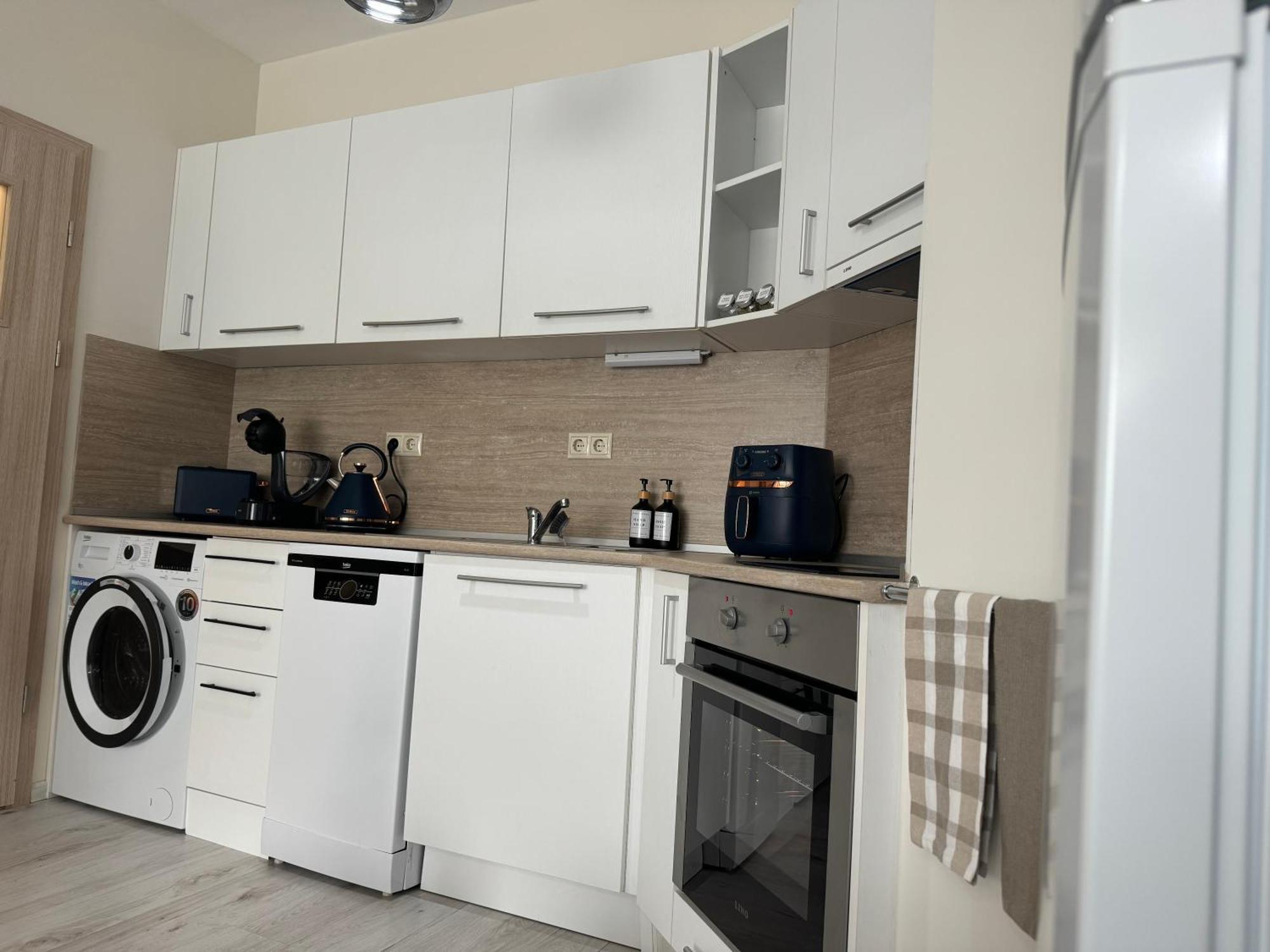 Elizi Summer House In Varna South Bay Beach ภายนอก รูปภาพ
